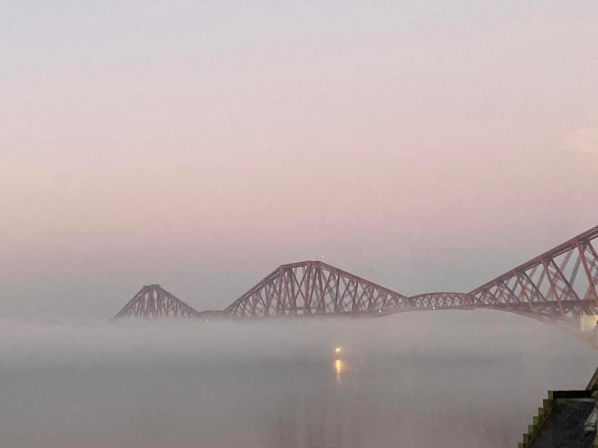 Forth Reflections Self Catering South Queensferry Eksteriør bilde
