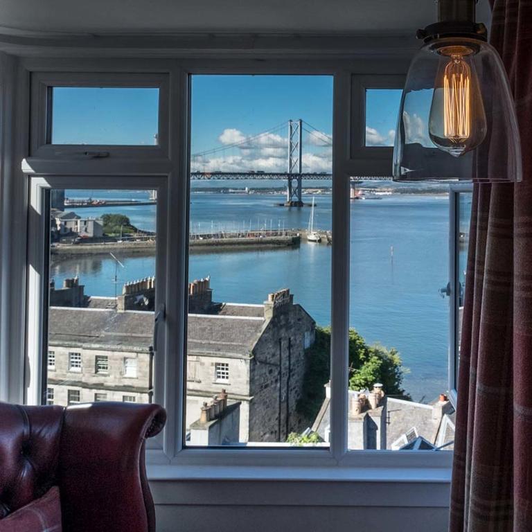 Forth Reflections Self Catering South Queensferry Eksteriør bilde